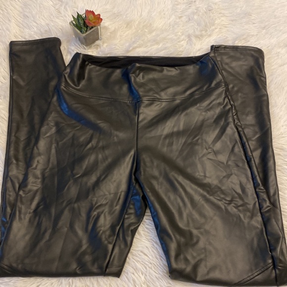 $128 LA MADE x Revolve | Croft Vegan Leather Black legging pant skinny women’s M - Picture 7 of 7